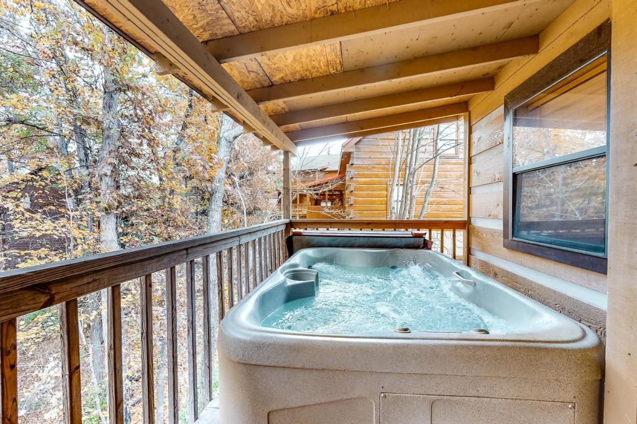 Villa Dances With Wolves à Pigeon Forge Extérieur photo